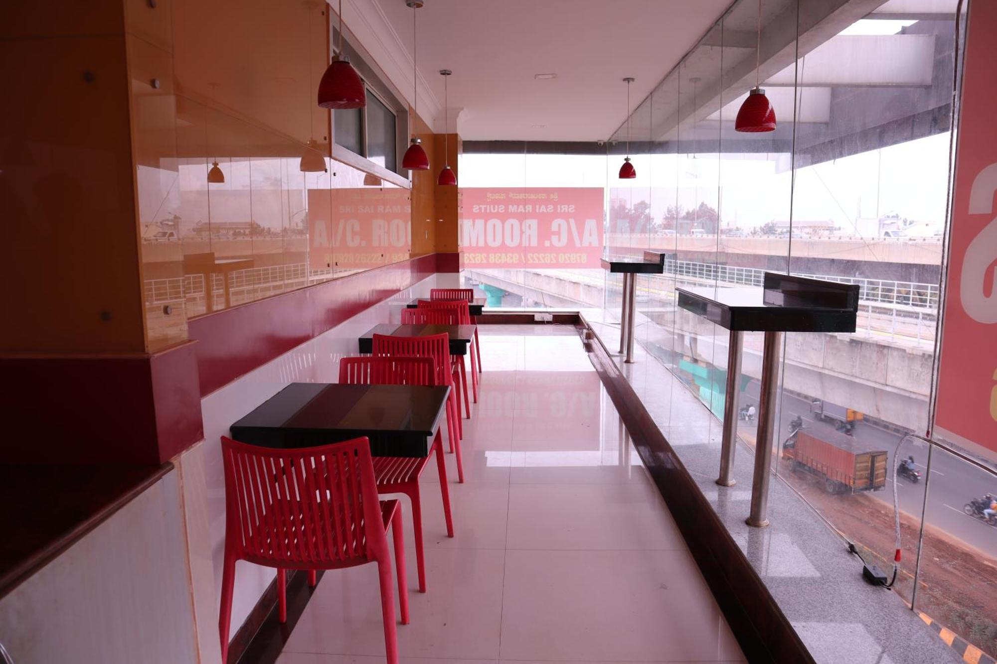 Sri Sai Ram Suites Bangalore Exteriör bild
