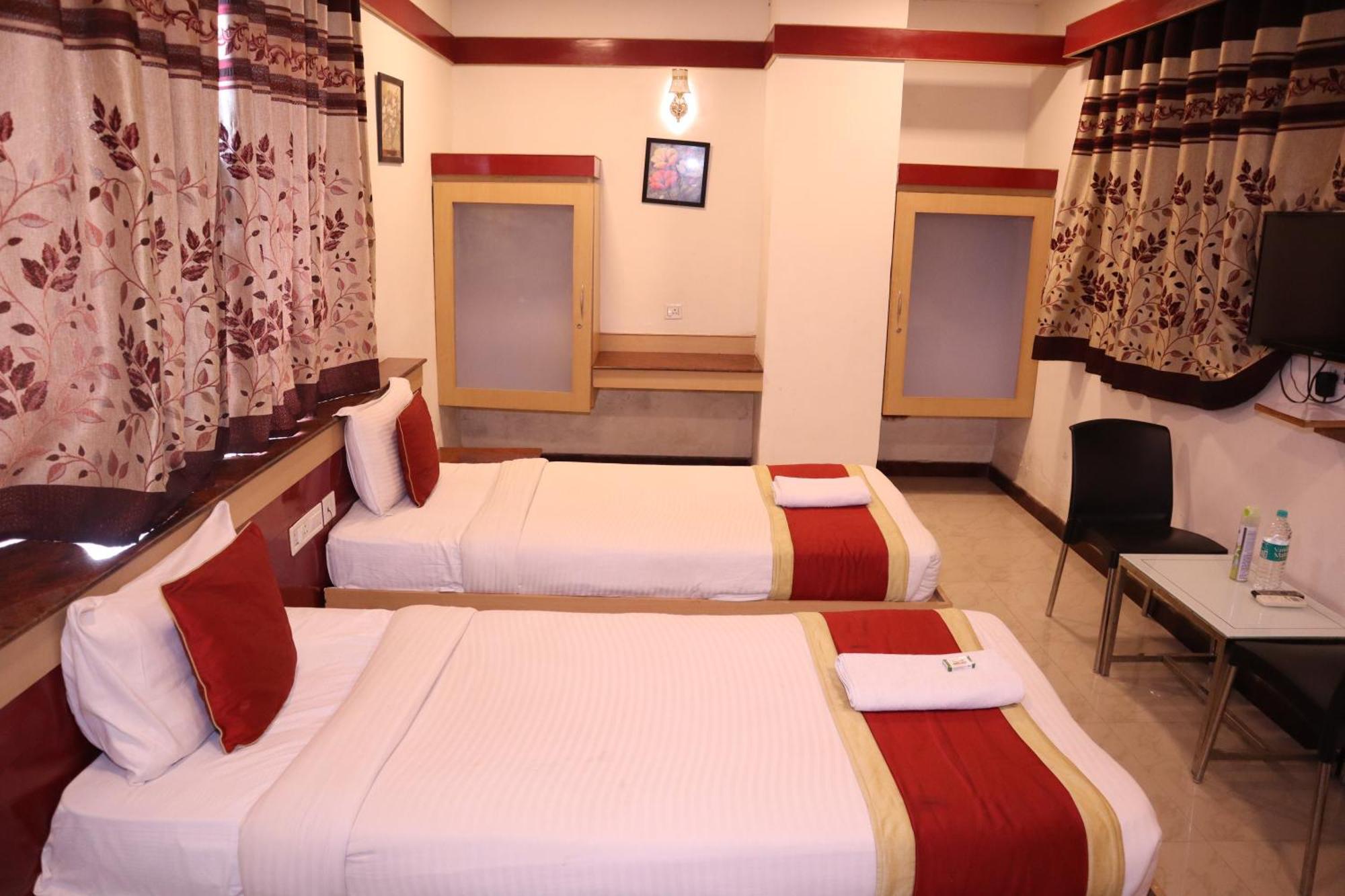 Sri Sai Ram Suites Bangalore Exteriör bild